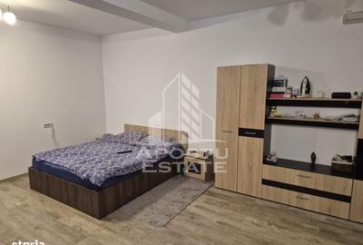 Garsonieră în Girocului