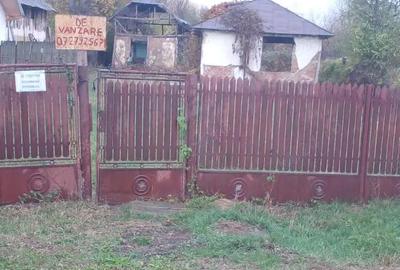 Teren de 2700 mp, în Dumbrăvești - 2
