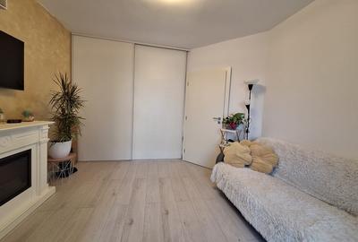 Apartament cu 3 camere, 46 mp, parcare, zona KIK - 7