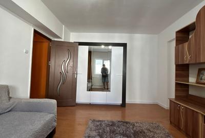 Bulevardul Chisinau Garsoniera 34 Mp Etaj 8 15 Min Metrou Bloc 1982 Reabilitat - 3