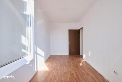 Apartament cu 3 camere semidecomandat în Craiovei - 12