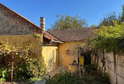 Casa + spatiu comercial Or. Pancota zona centrala PRET REDUS CU 15% - 2