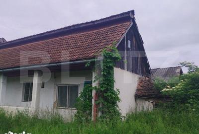 Casă cu 2 camere cu Teren 2700 Mp în Periferie