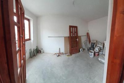 Apartament cu 2 camere semidecomandat în Sud - 2