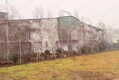 Spațiu comercial, de 2,405 mp, în Nord - 10