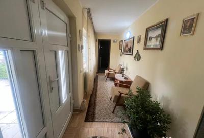 Casă cu 5 camere cu Teren 1200 Mp în Negru Vodă - 11