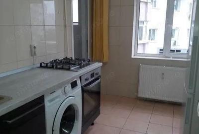 Studio spa?ios, mobilat complet, balcon, metrou 5 min, zona Decebal - 2