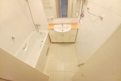 Apartament cu 2 camere în Apărătorii Patriei