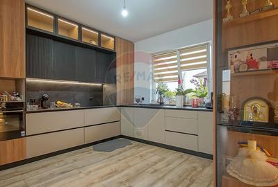 Casă individuală cu 4 camere cu Teren 400 Mp în Stupini - 18