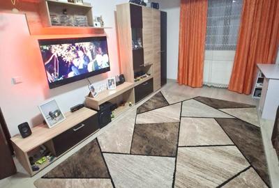 Garsonieră decomandată, mobilată în Cug