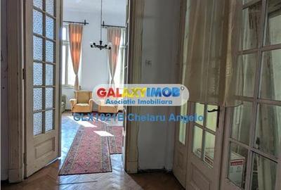 Casă cu 8 camere cu Garaj în Unirii - 5