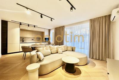 Apartament cu 3 camere decomandat, mobilat în Iancu Nicolae