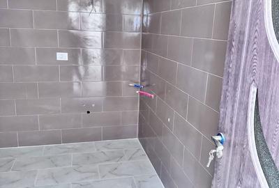 Casă cu 4 camere cu Teren 500 Mp în Bujoreni - 9