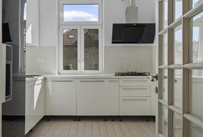 Casă individuală cu 9 camere cu Teren 200 Mp în Central - 17