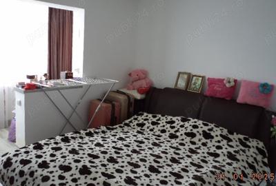 Apartament cu 3 camere decomandat în Lunei - 2