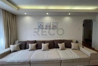 Apartament cu 3 camere decomandat în Nufărul