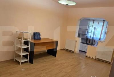 Apartament cu 2 camere semidecomandat în Micro 15 - 4