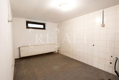 Inchiriere casa, vila 7 camere | Individuala, Renovata, Curte | Campul Pipera - 50