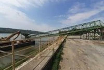 Oltenita - teren pe malul Dunarii cu chei betonat - 6