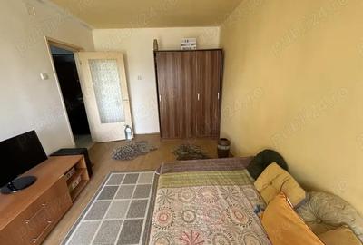 Vand gars.conf I, in Micalca zona 300 pe Faleza Muresului, et.3 din 4,st.37 mp. - 3
