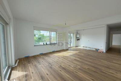 Apartament cu 3 camere decomandat în Siloz - 3