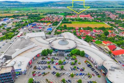 Spațiu comercial, de 85 mp, în Central - 4