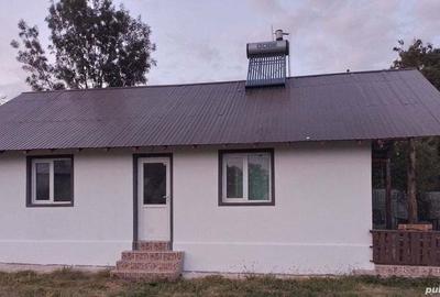 Casă cu 3 camere cu Teren 731 Mp în Plopu - 4