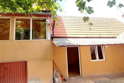 Casă individuală cu 3 camere în Rășinari
