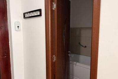 Garsonieră decomandată, mobilată în Poarta 6 - 7