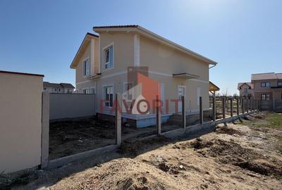 Duplex cu 4 camere cu Canalizare în Moșnița Nouă - 3