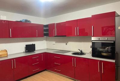 Apartament cu 3 camere decomandat în Central - 1