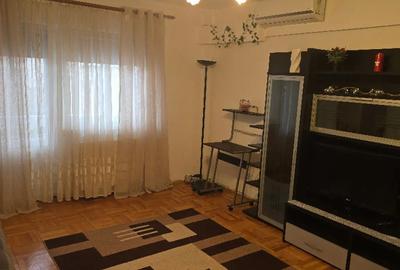Apartament cu 2 camere decomandat în 22 Decembrie - 1