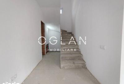 Casă cu 4 camere cu Canalizare în Central - 2