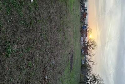 Casă cu 4 camere cu Teren 1639 Mp în Căuașd - 1