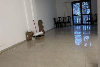 Apartament cu 3 camere în Eminescu - 8