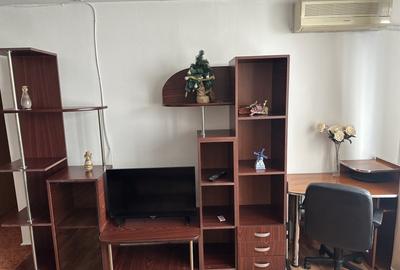 Apt 2 camere mobilate  Calea Victoriei, langa Hotel Radisson, etaj 2, bloc solid - 2
