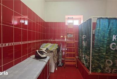 Casă cu 4 camere cu Teren 417.71 Mp în Central - 5