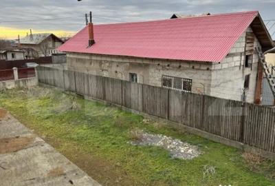 Casă cu 7 camere cu Teren 1400 Mp în Central - 6