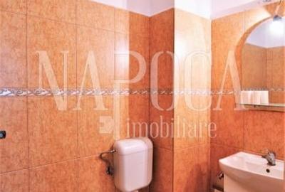 Casa 10 camere de vanzare in Floresti - 10