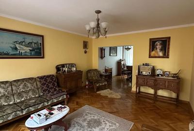 Casă cu 4 camere în Central - 4