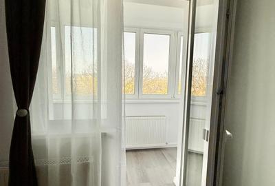 Apartament cu 3 camere decomandat în Cornișa - 13