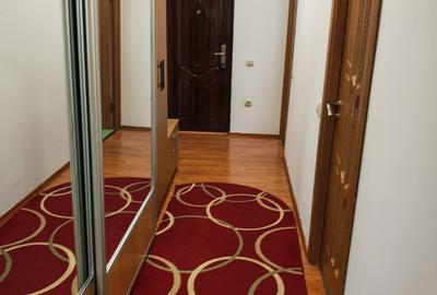 Apartament cu 2 camere semidecomandat în Km 5 - 10