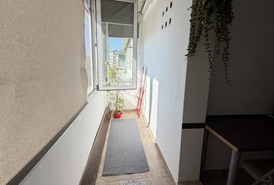 Apartament cu 2 camere semidecomandat, mobilat în 1 Mai - 9