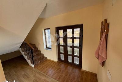 Casă cu 4 camere cu Teren 5500 Mp în Central - 9