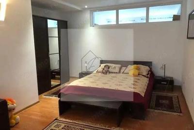 Casă cu 4 camere cu Teren 404 Mp în Central