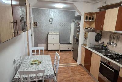 Apartament cu 3 camere decomandat în Central - 13