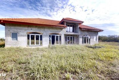Casă cu 4 camere în Bălteni - 2