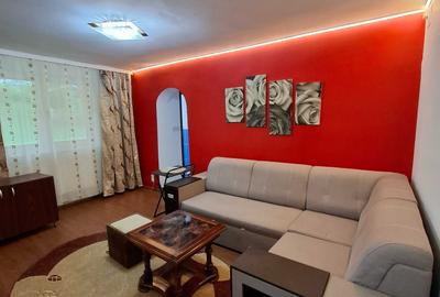Apartament cu 3 camere semidecomandat în Central - 3