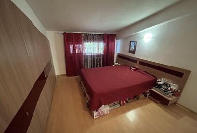 Apartament cu 3 camere decomandat, mobilat în Km 4 - 7