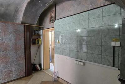 Spatiu comercial in centrul orasului Sighisoara - 1